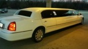 white lincoln limo